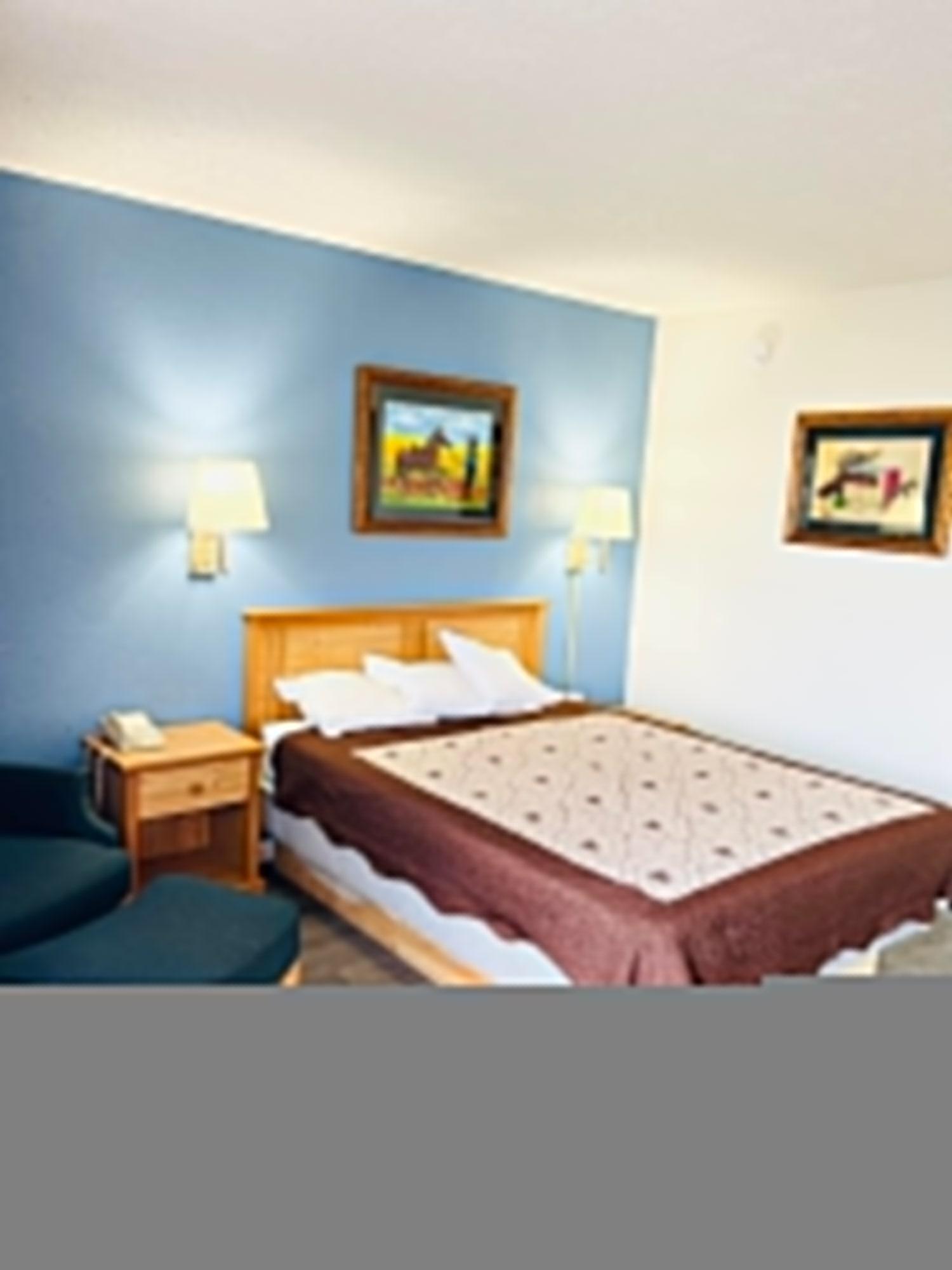 Super 8 By Wyndham Fort Scott Bagian luar foto