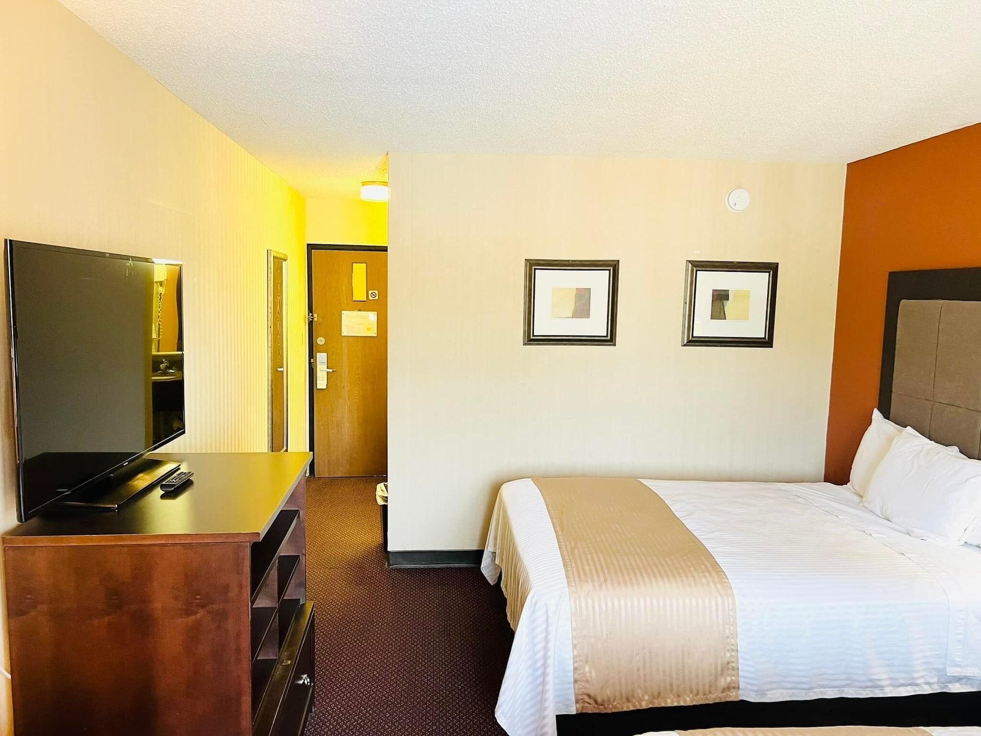 Super 8 By Wyndham Fort Scott Bagian luar foto
